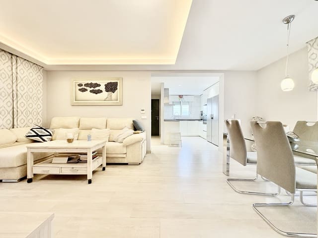 Apartamento de 2 habitaciones en La Cala de Mijas, Mijas en venta - 425.000 € (Ref: 9200980)