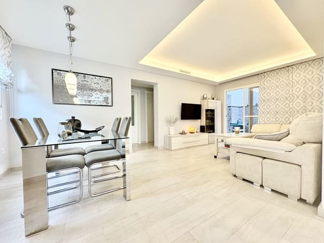 Apartamento de 2 habitaciones en La Cala de Mijas, Mijas en venta - 425.000 € (Ref: 9200980)