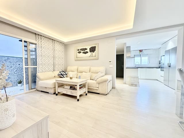 Apartamento de 2 habitaciones en La Cala de Mijas, Mijas en venta - 425.000 € (Ref: 9200980)