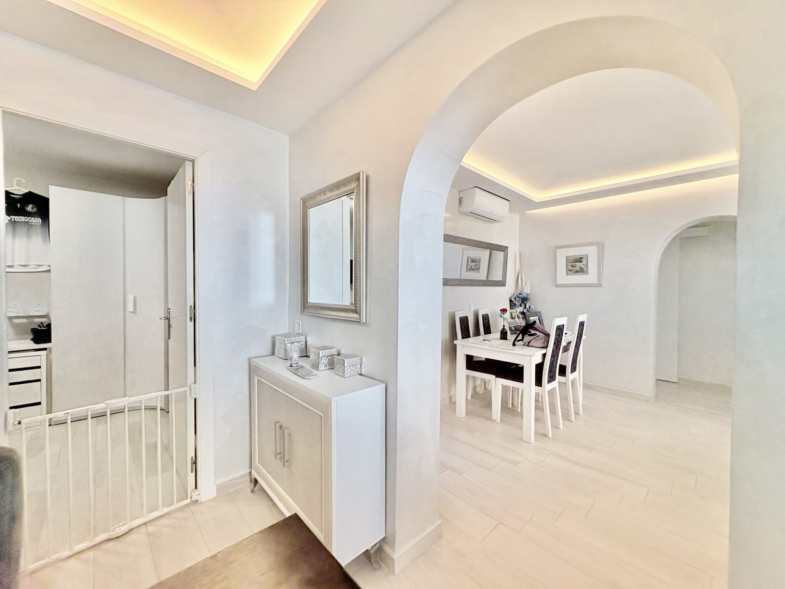 3 makuuhuone Kattohuoneisto myytävänä paikassa La Cala de Mijas - 450 000 € (Ref: 9204848)