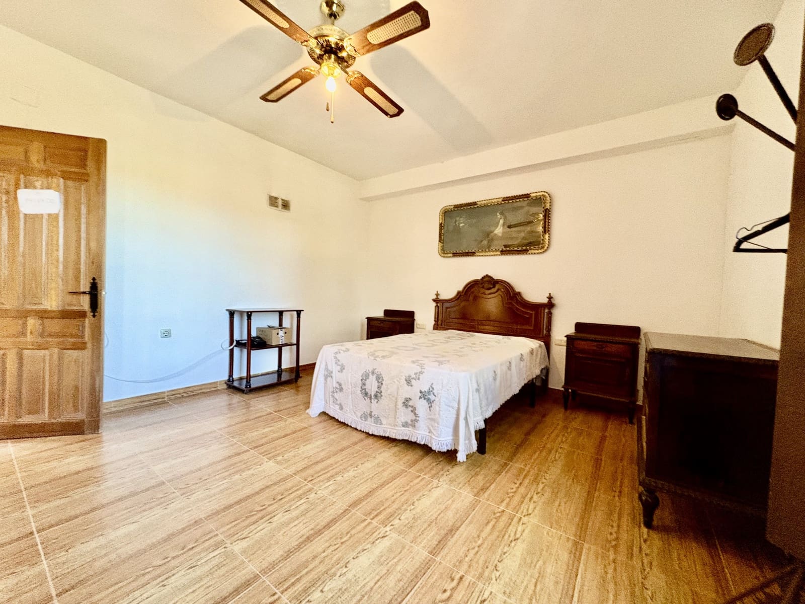 2 makuuhuone Yritys myytävänä paikassa Olvera mukana 
autotalli - 1 500 000 € (Ref: 9228873)