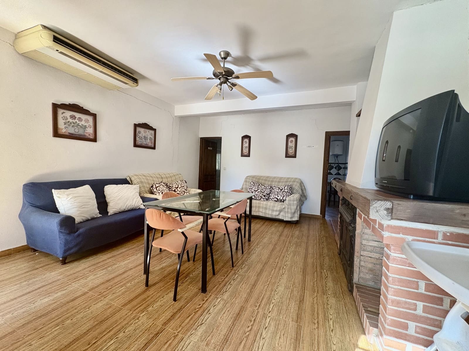 2 makuuhuone Yritys myytävänä paikassa Olvera mukana 
autotalli - 1 500 000 € (Ref: 9228873)