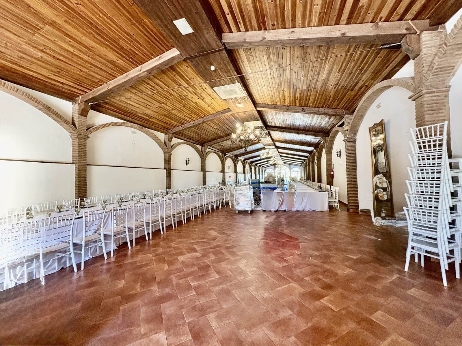 2 makuuhuone Yritys myytävänä paikassa Olvera mukana 
autotalli - 1 500 000 € (Ref: 9228873)