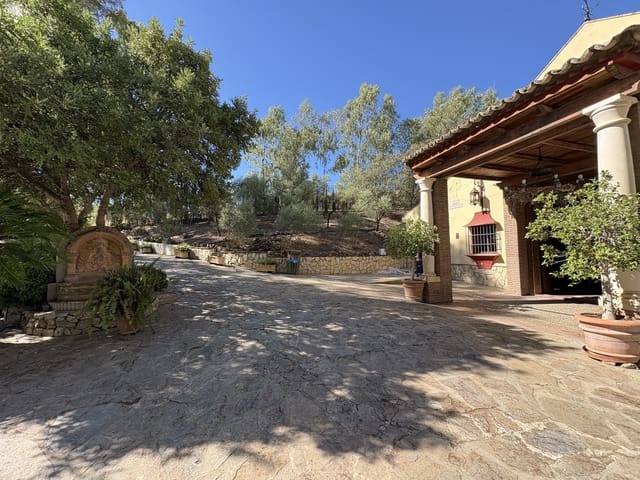 2 soveværelse Virksomhed til salg i Olvera med garage - € 1.500.000 (Ref: 9228873)