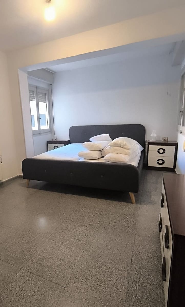 4 camera da letto Appartamento in vendita in Alicante citta - 230.000 € (Rif: 9240445)