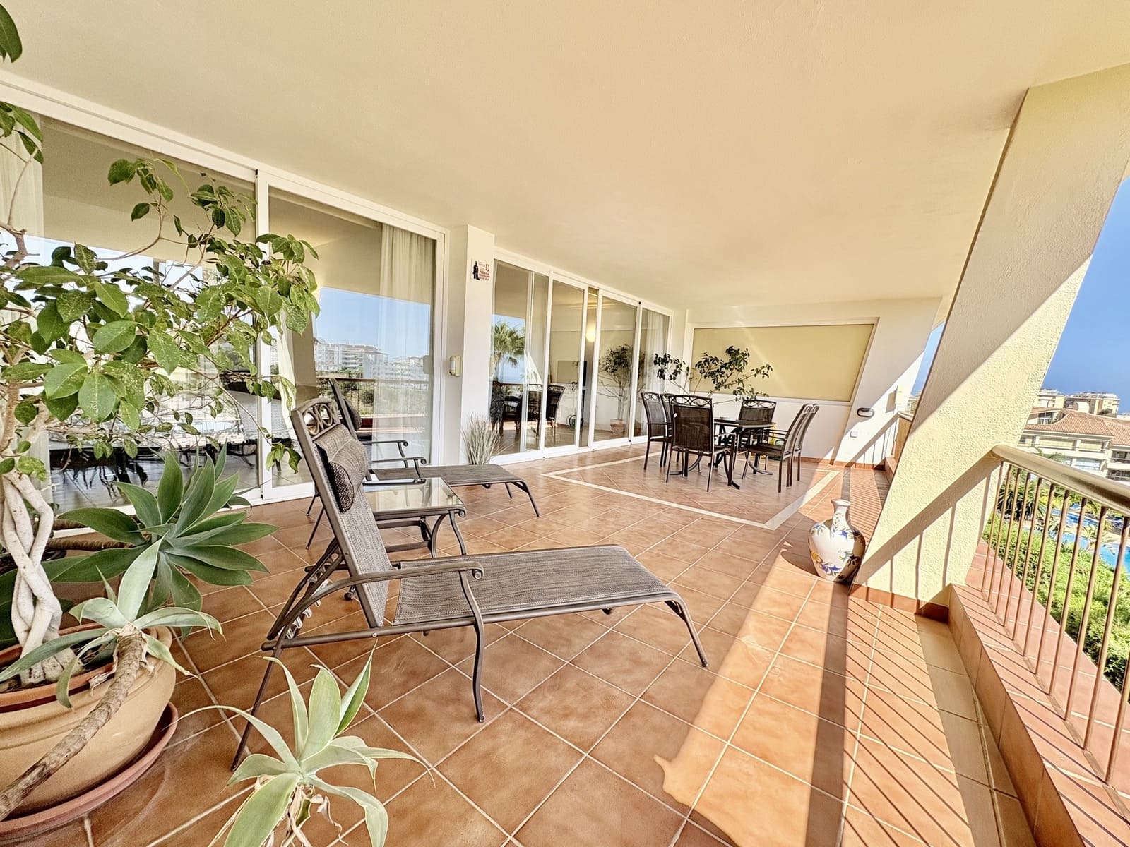 2 chambre Appartement à vendre à Riviera del Sol avec piscine garage - 439 000 € (Ref: 9240448)