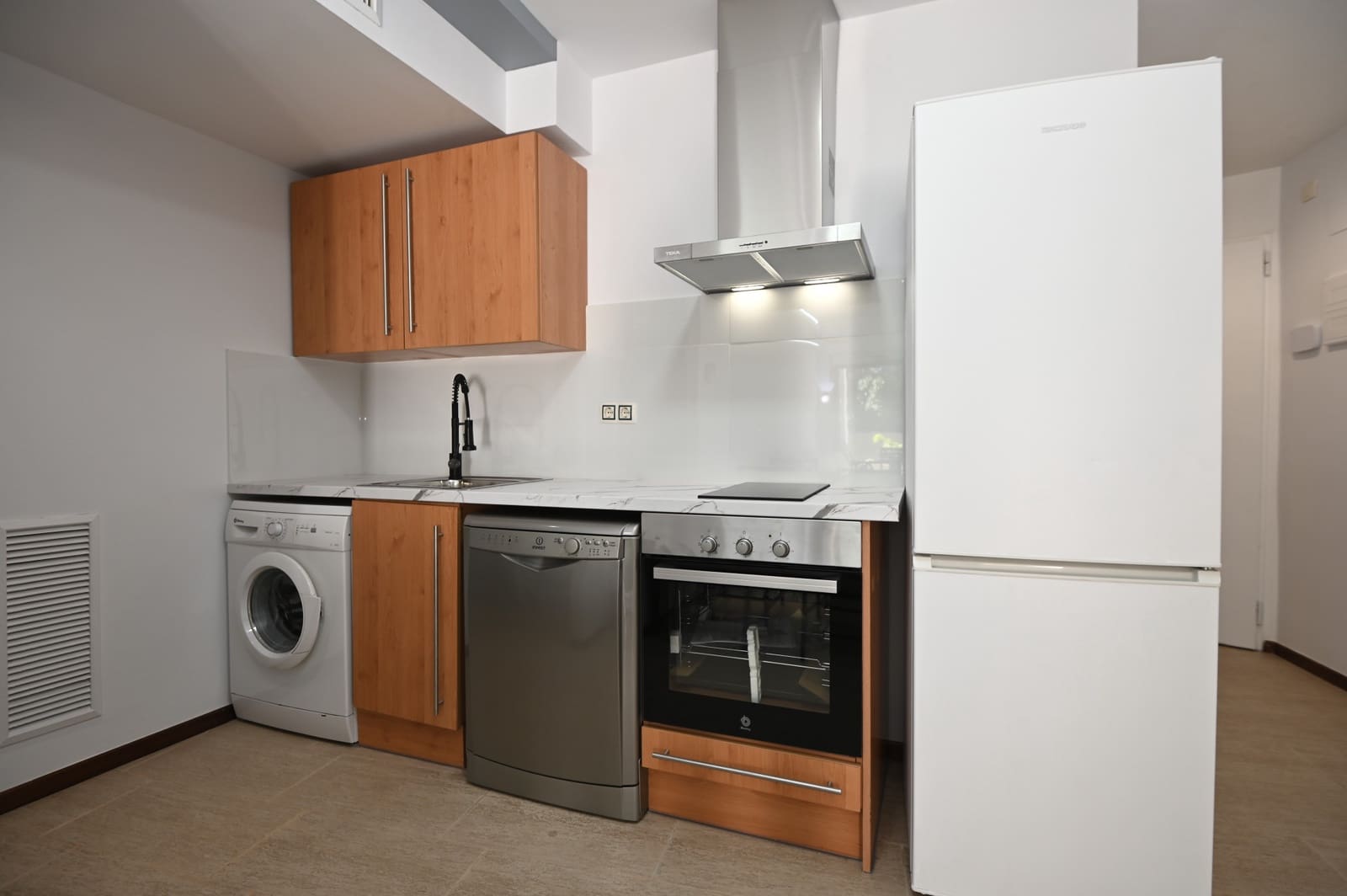 2 soveværelse Lejlighed til salg i Santa Eulalia / Santa Eularia med swimmingpool - € 650.000 (Ref: 9243450)