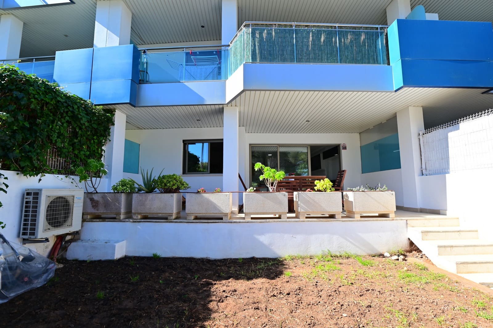 2 soveværelse Lejlighed til salg i Santa Eulalia / Santa Eularia med swimmingpool - € 650.000 (Ref: 9243450)