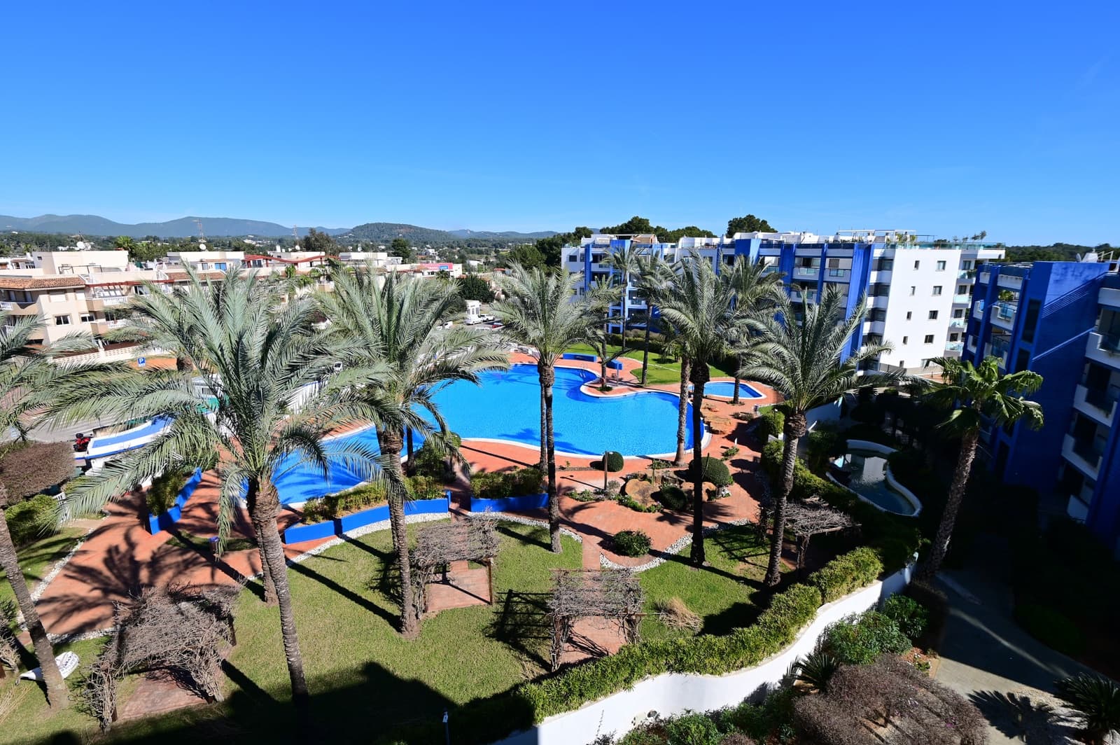 2 soveværelse Lejlighed til salg i Santa Eulalia / Santa Eularia med swimmingpool - € 650.000 (Ref: 9243450)