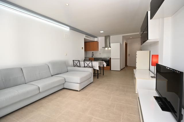 2 soveværelse Lejlighed til salg i Santa Eulalia / Santa Eularia med swimmingpool - € 650.000 (Ref: 9243450)