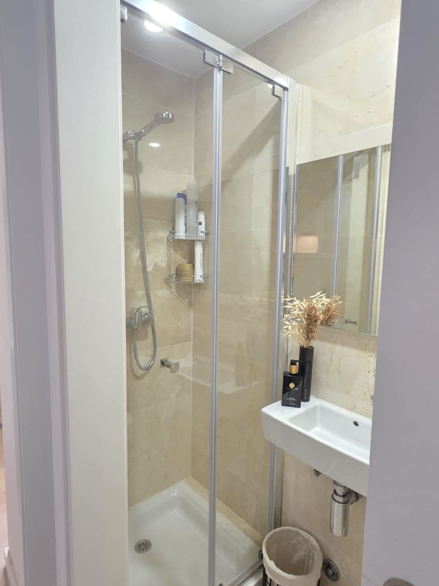 3 slaapkamer Halfvrijstaande villa te koop in Roca Llisa met zwembad garage - € 990.000 (Ref: 9262668)