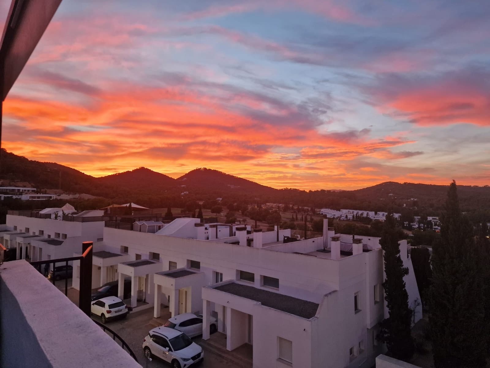 3 slaapkamer Halfvrijstaande villa te koop in Roca Llisa met zwembad garage - € 990.000 (Ref: 9262668)