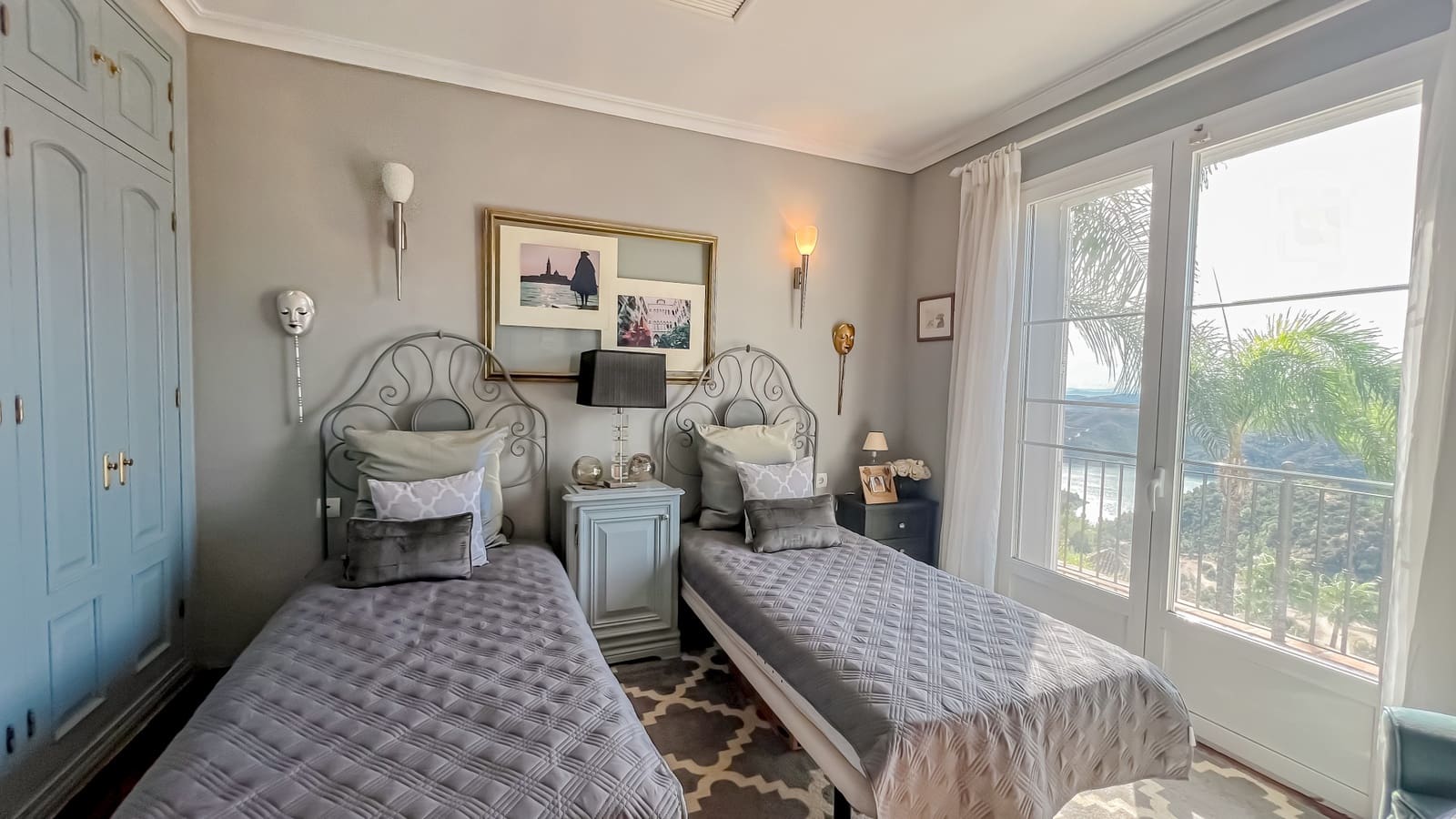 4 sypialnia Willa na sprzedaż w Istan z basenem garażem - 1 850 000 € (Ref: 9269819)