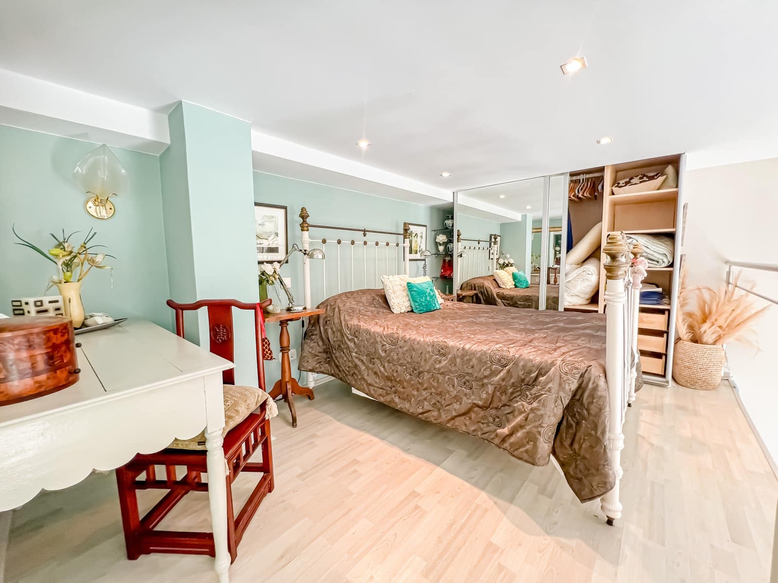 4 sypialnia Willa na sprzedaż w Istan z basenem garażem - 1 850 000 € (Ref: 9269819)