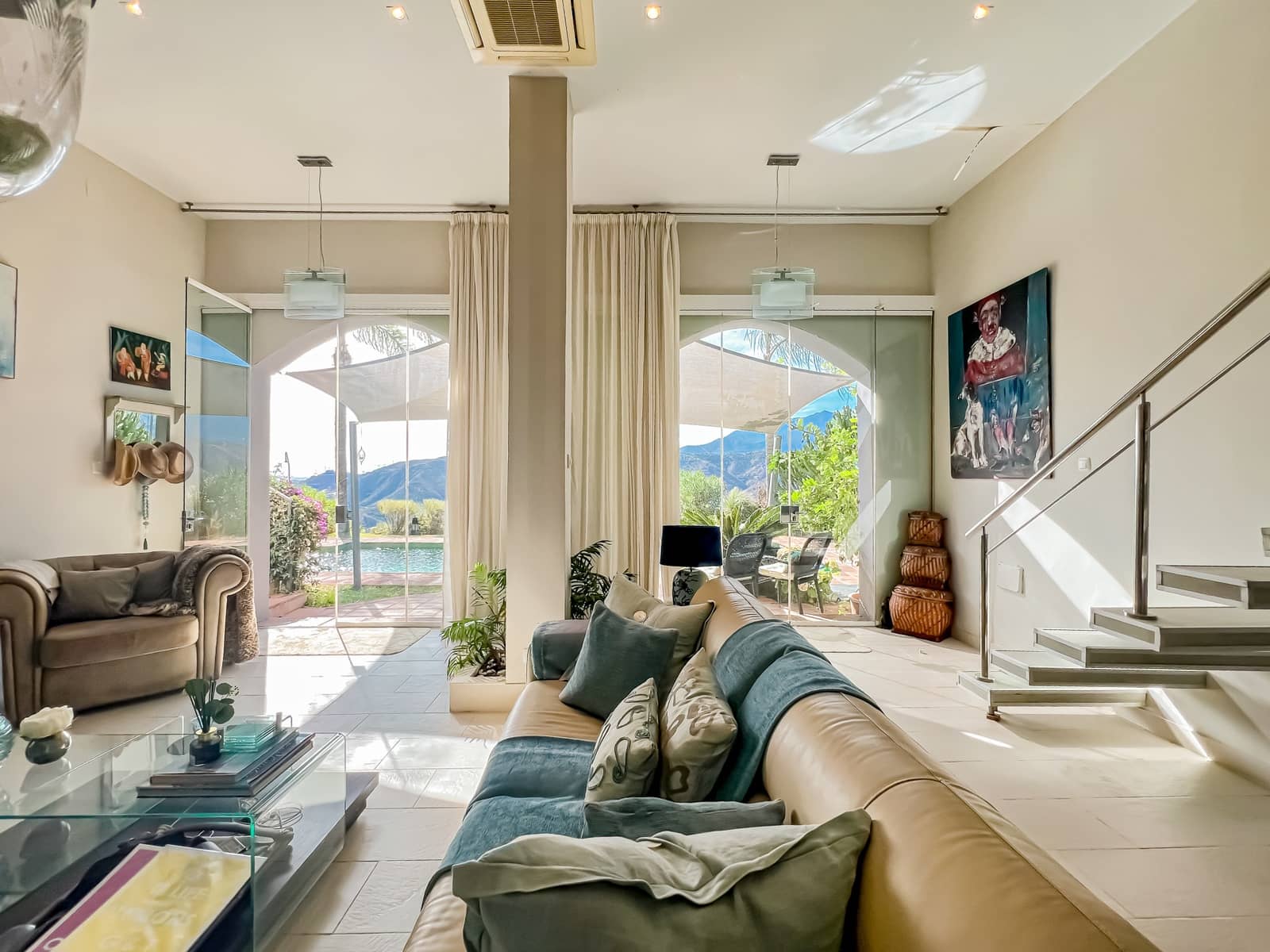 4 sypialnia Willa na sprzedaż w Istan z basenem garażem - 1 850 000 € (Ref: 9269819)