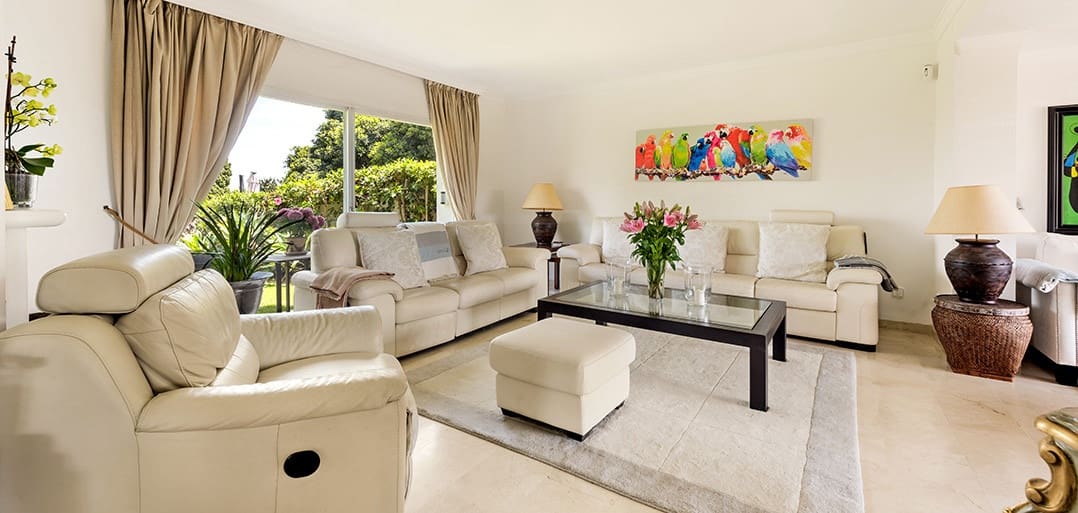 5 makuuhuone Huvila myytävänä paikassa La Quinta mukana uima-altaan 
autotalli - 1 999 000 € (Ref: 9272681)