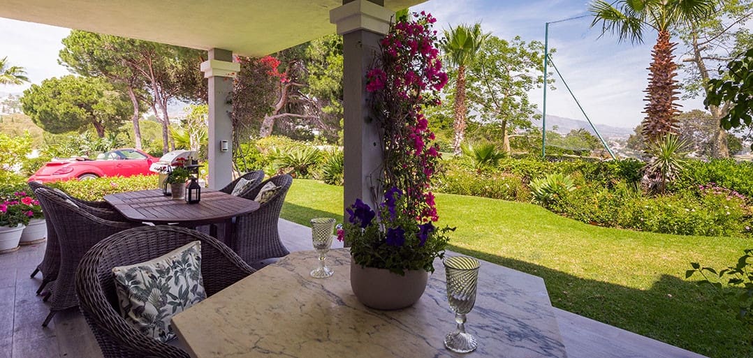 5 makuuhuone Huvila myytävänä paikassa La Quinta mukana uima-altaan 
autotalli - 1 999 000 € (Ref: 9272681)