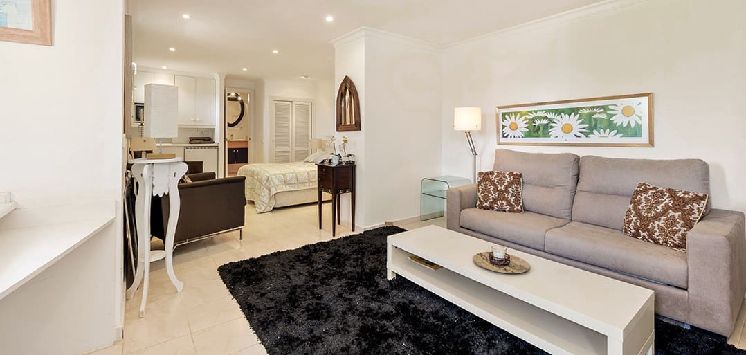 5 makuuhuone Huvila myytävänä paikassa La Quinta mukana uima-altaan 
autotalli - 1 999 000 € (Ref: 9272681)