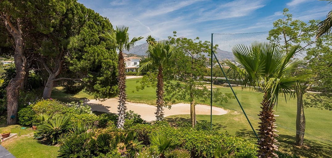 5 makuuhuone Huvila myytävänä paikassa La Quinta mukana uima-altaan 
autotalli - 1 999 000 € (Ref: 9272681)