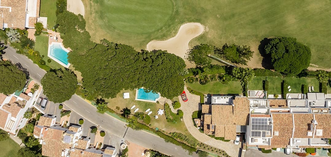 5 makuuhuone Huvila myytävänä paikassa La Quinta mukana uima-altaan 
autotalli - 1 999 000 € (Ref: 9272681)