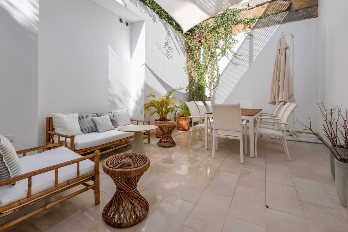 5 makuuhuone Huvila myytävänä paikassa Marbella mukana uima-altaan 
autotalli - 2 995 000 € (Ref: 9276401)