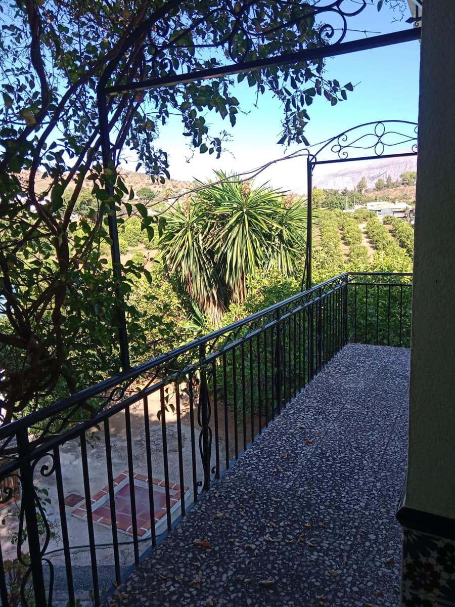 6 makuuhuone Maalaistalo myytävänä paikassa Alora mukana uima-altaan 
autotalli - 250 000 € (Ref: 9285287)