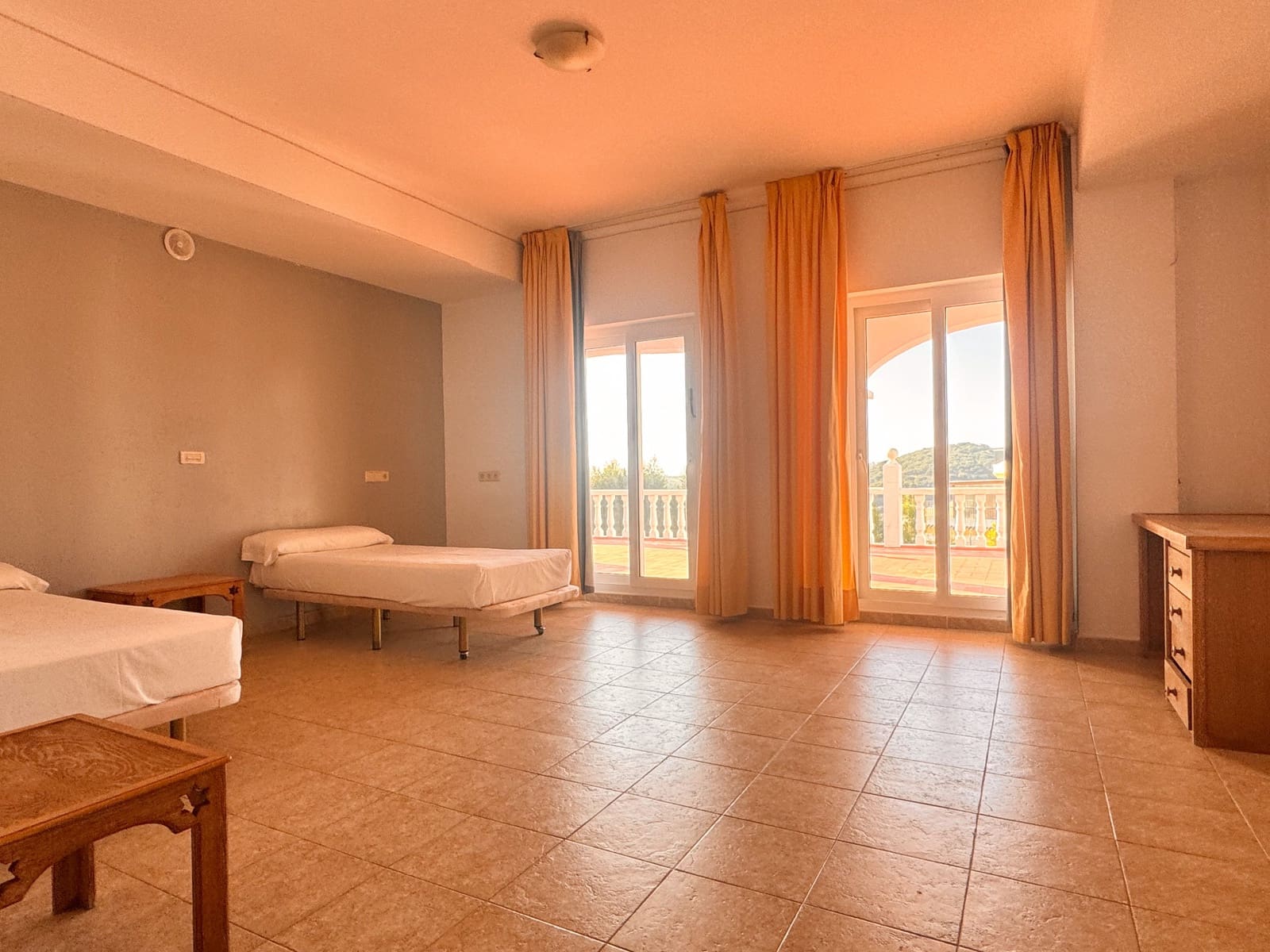 84 Zimmer Hotel zu verkaufen in Sotogrande mit Pool Garage - 9.500.000 € (Ref: 9301094)