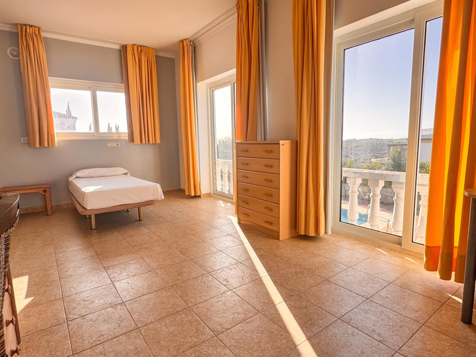 84 Zimmer Hotel zu verkaufen in Sotogrande mit Pool Garage - 9.500.000 € (Ref: 9301094)