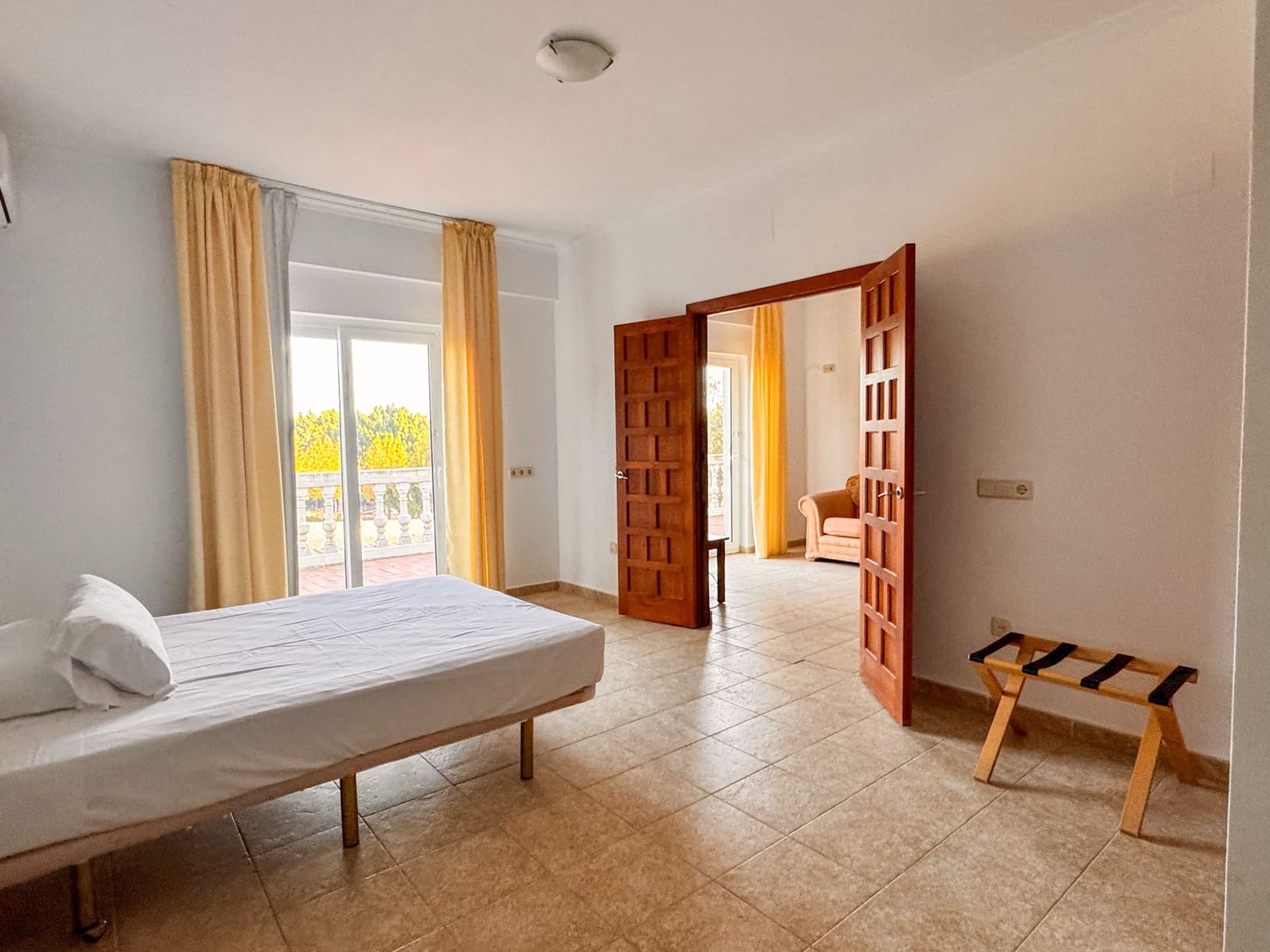 84 Zimmer Hotel zu verkaufen in Sotogrande mit Pool Garage - 9.500.000 € (Ref: 9301094)