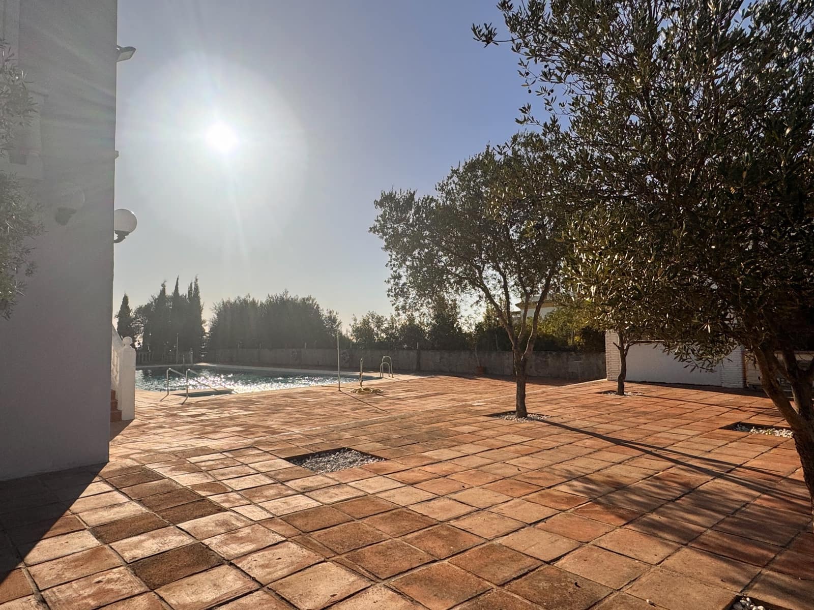 84 Zimmer Hotel zu verkaufen in Sotogrande mit Pool Garage - 9.500.000 € (Ref: 9301094)