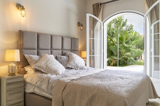 3 soverom Villa til salgs i Istán med svømmebasseng garasje - € 1 695 000 (Ref: 9305181)