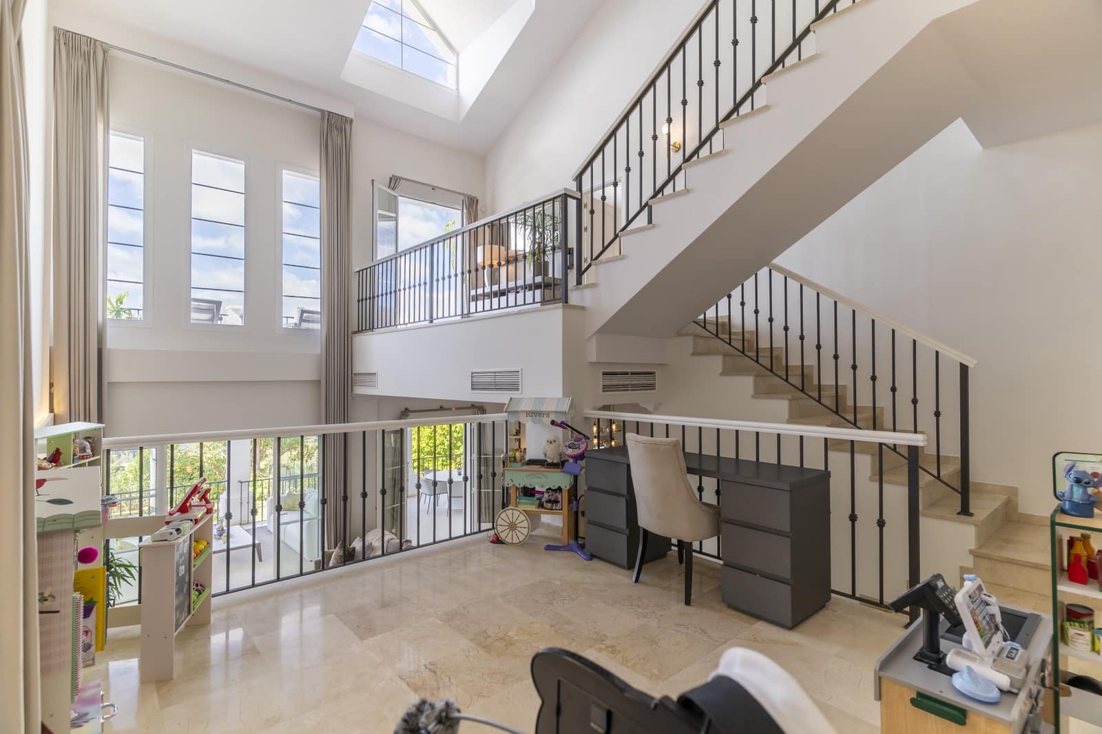 3 soverom Villa til salgs i Istan med svømmebasseng garasje - € 1 695 000 (Ref: 9305181)