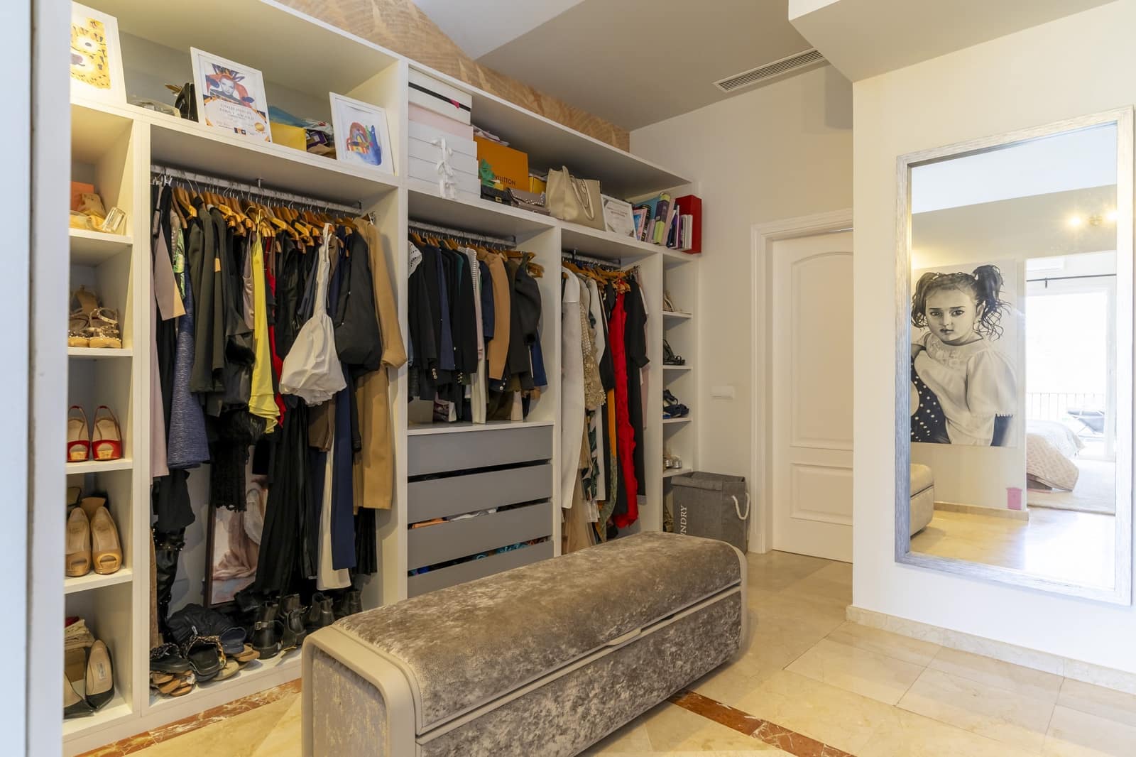 3 soverom Villa til salgs i Istan med svømmebasseng garasje - € 1 695 000 (Ref: 9305181)