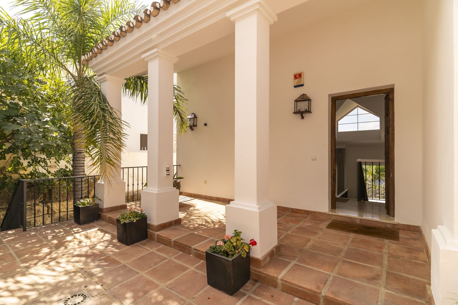 3 soverom Villa til salgs i Istan med svømmebasseng garasje - € 1 695 000 (Ref: 9305181)