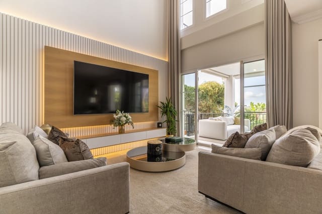 3 sovrum Villa till salu i Istán med pool garage - 1 695 000 € (Ref: 9305181)
