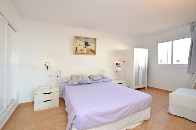 2 slaapkamer Penthouse te koop in Es Caná, Santa Eulalia / Santa Eularia met zwembad - € 785.000 (Ref: 9308588)