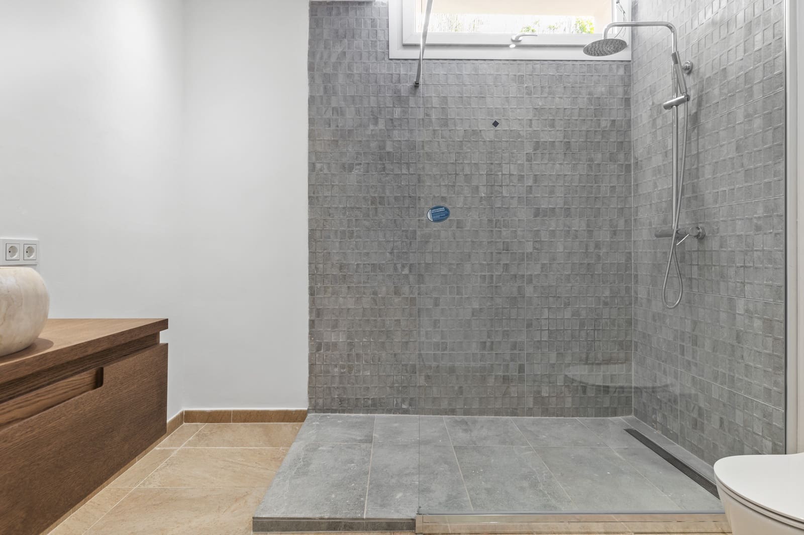 5 slaapkamer Villa te koop in San Pedro de Alcantara met zwembad garage - € 2.950.000 (Ref: 9317900)