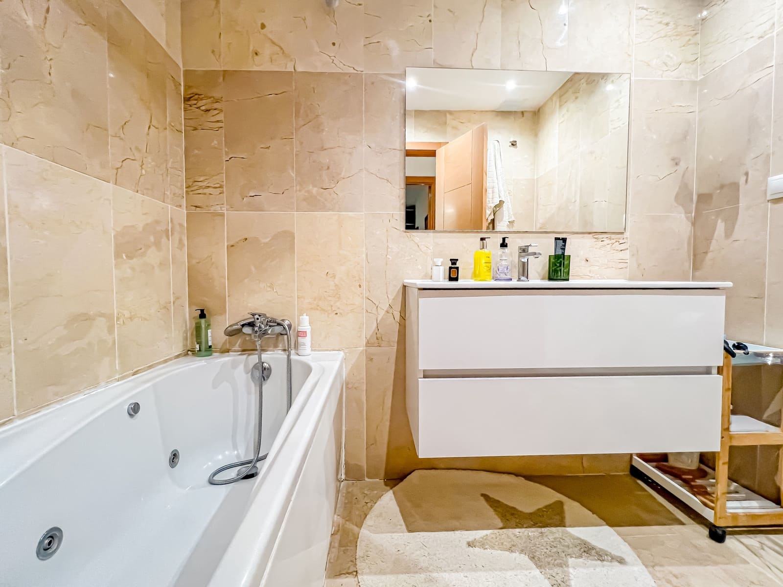 2 makuuhuone Huoneisto myytävänä paikassa Benahavis mukana uima-altaan 
autotalli - 400 000 € (Ref: 9330694)