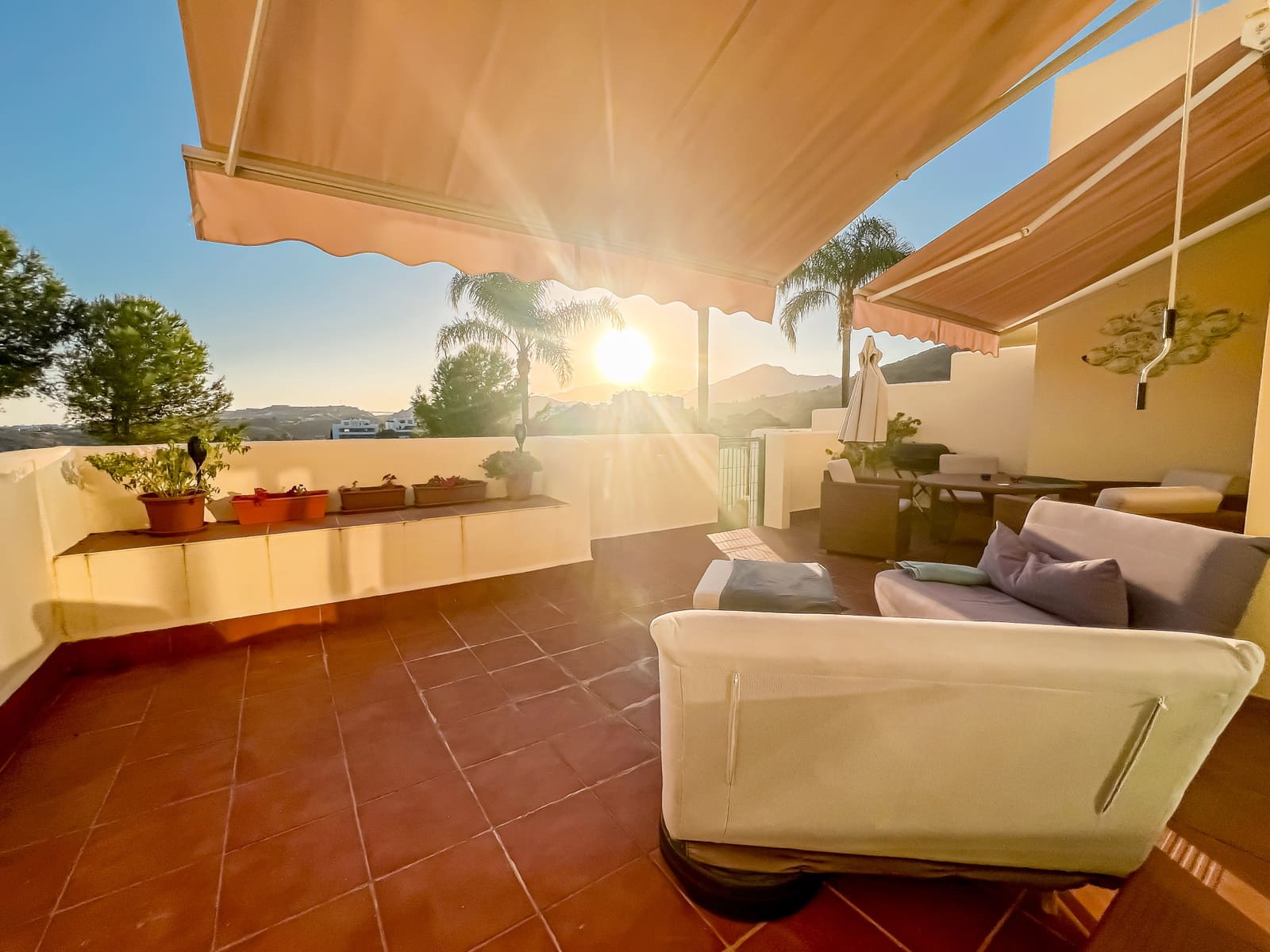 2 makuuhuone Huoneisto myytävänä paikassa Benahavis mukana uima-altaan 
autotalli - 400 000 € (Ref: 9330694)