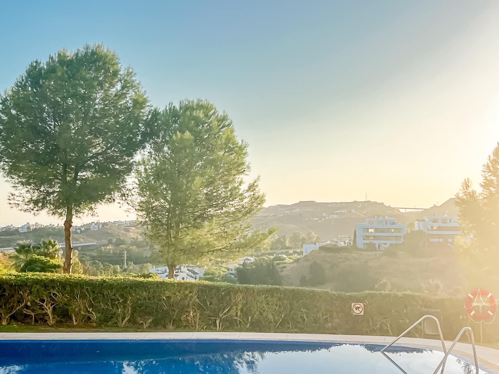 2 makuuhuone Huoneisto myytävänä paikassa Benahavis mukana uima-altaan 
autotalli - 400 000 € (Ref: 9330694)