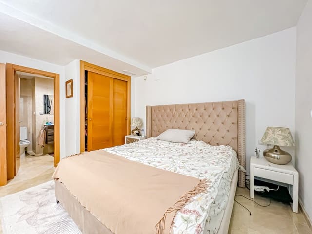 2 soverom Leilighet til salgs i Benahavís med svømmebasseng garasje - € 430 000 (Ref: 9330694)