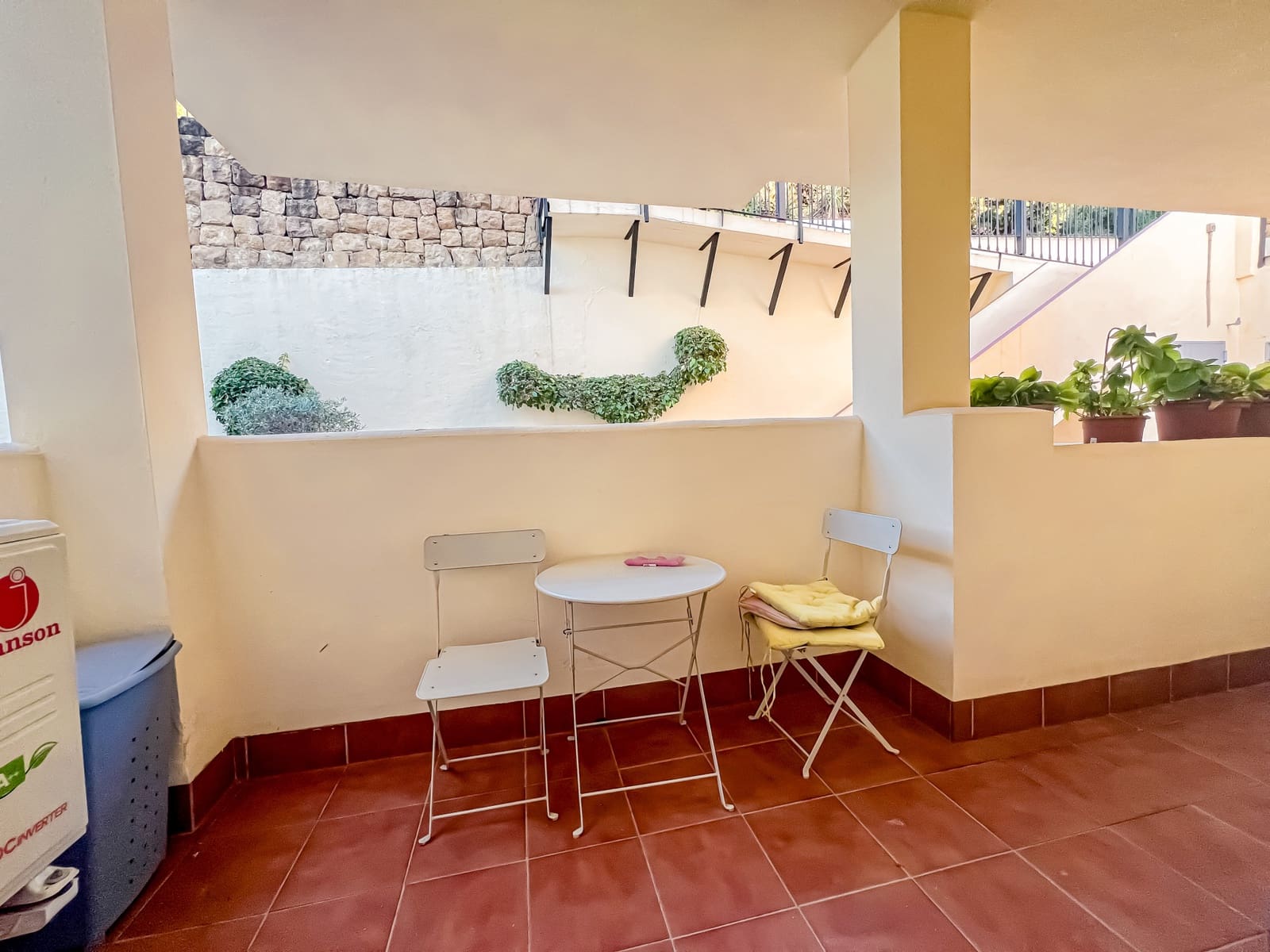 2 soverom Leilighet til salgs i Benahavis med svømmebasseng garasje - € 430 000 (Ref: 9330694)