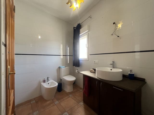 6 soveværelse Finca/Landehus til salg i Enix med swimmingpool - € 380.000 (Ref: 9330698)