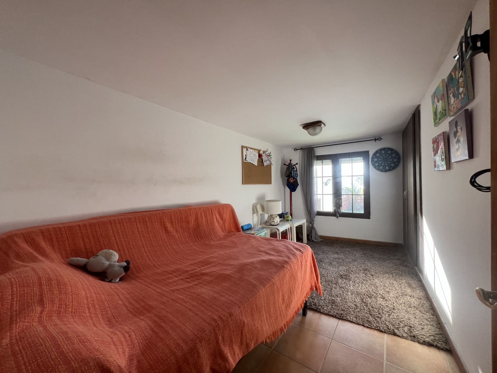 6 soveværelse Finca/Landehus til salg i Enix med swimmingpool - € 380.000 (Ref: 9330698)