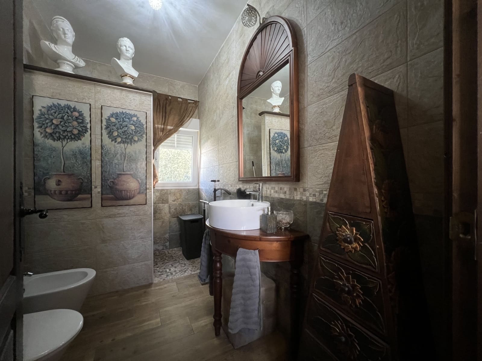 6 soveværelse Finca/Landehus til salg i Enix med swimmingpool - € 380.000 (Ref: 9330698)