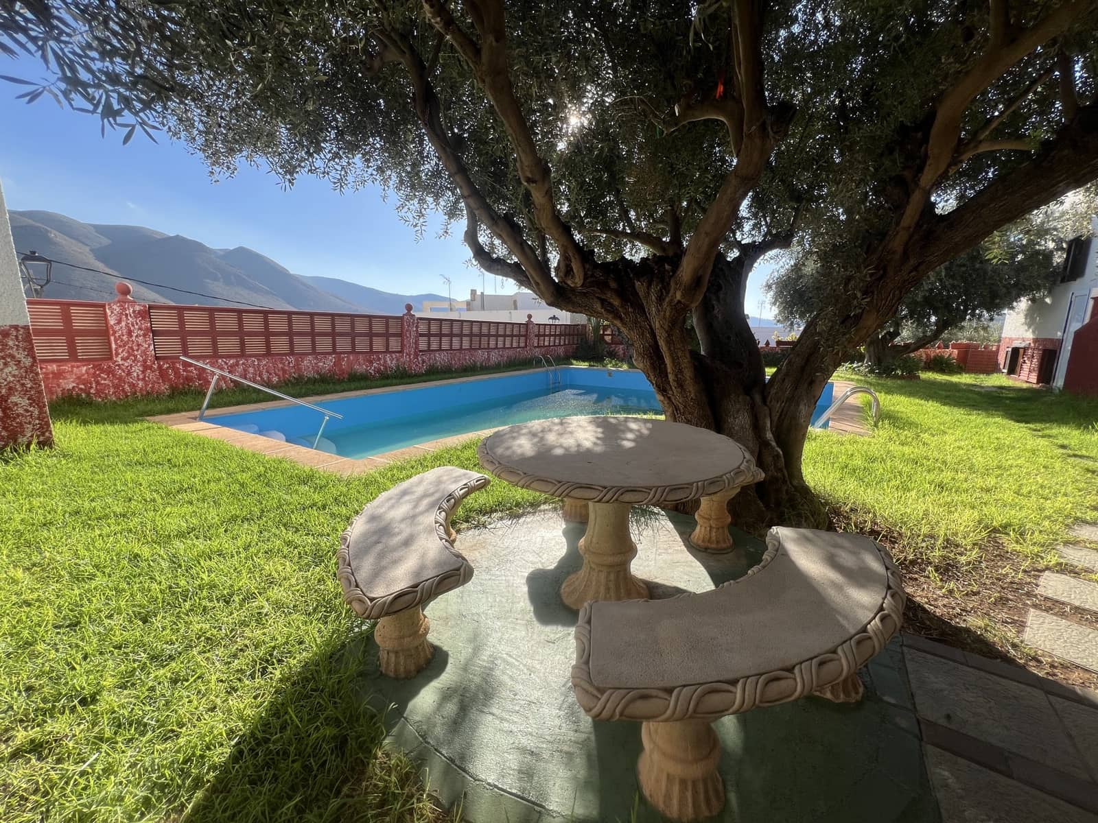 6 soveværelse Finca/Landehus til salg i Enix med swimmingpool - € 380.000 (Ref: 9330698)