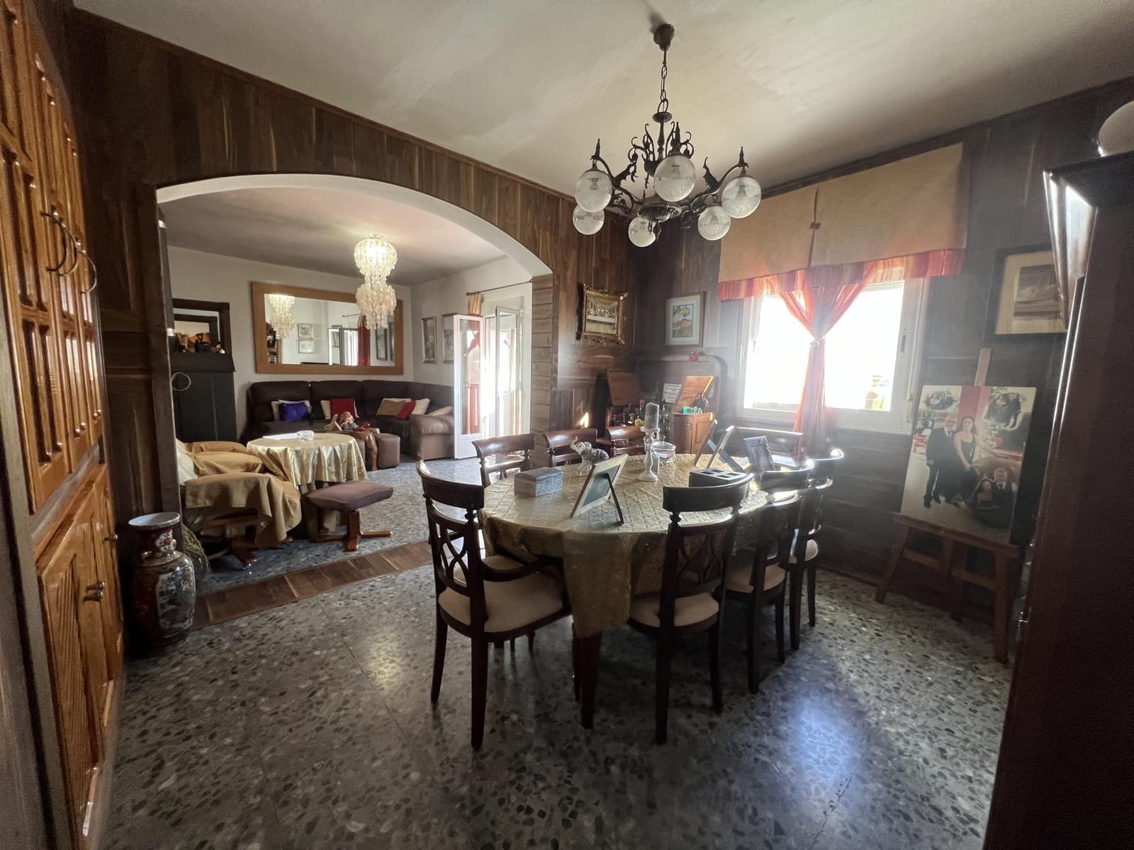 6 soveværelse Finca/Landehus til salg i Enix med swimmingpool - € 380.000 (Ref: 9330698)