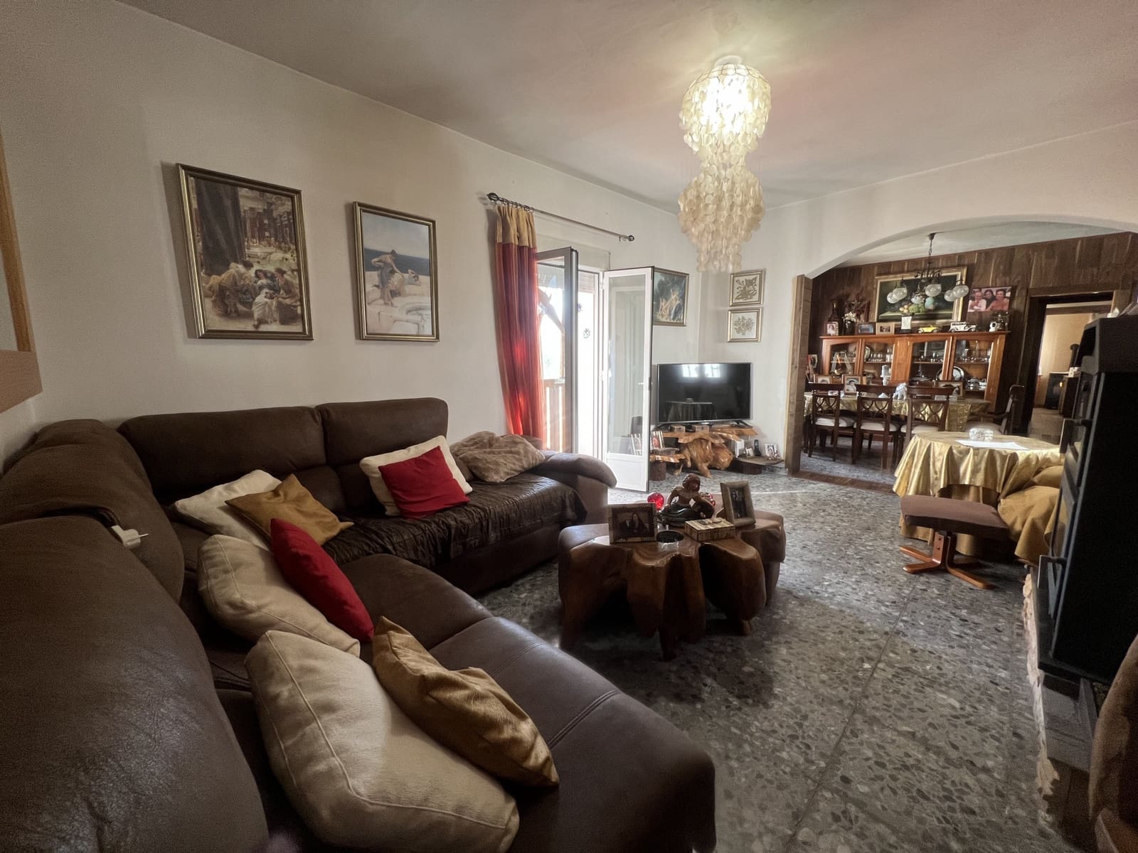 6 soveværelse Finca/Landehus til salg i Enix med swimmingpool - € 380.000 (Ref: 9330698)