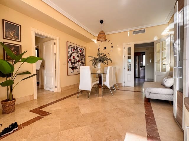 2 sovrum Lägenhet till salu i Sotogrande, San Roque med pool garage - 525 000 € (Ref: 9335029)