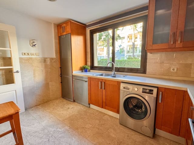 2 sovrum Lägenhet till salu i Sotogrande, San Roque med pool garage - 525 000 € (Ref: 9335029)